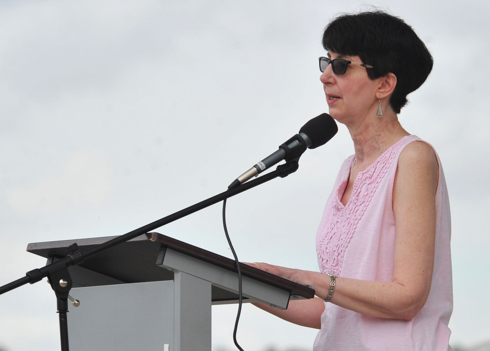 100221-qc-nws-womensrally-076